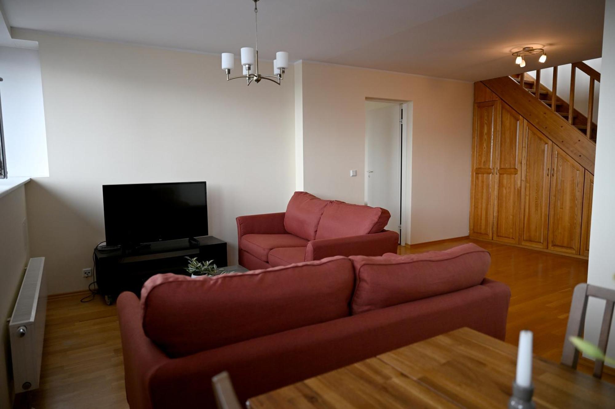 Leilighet 2-story Penthouse With Private Sauna, Seaview Terrace & Two Bathrooms *